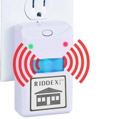 APARAT CU UNDE ELECTROMAGNETICE IMPOTRIVA GANDACILOR, SOARECILOR SI INSECTELOR