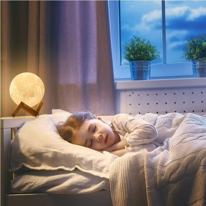 Moon Lamp 3D, Lampa Luna 15 CM LED Portabila, Stand Lemn, Alb Cald si Rece, Intensitate Reglabila, Reincarcabila