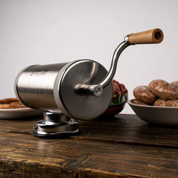 Aparat de facut carnati, 3 kg, inox, ventuza fixare, 3 palnii incluse