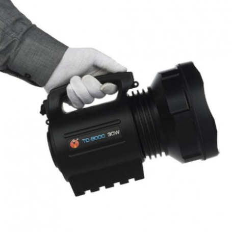 Lanterna profesionala TD8000, LED CREE 30 W 700 metri Acumulator