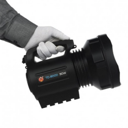 Lanterna profesionala TD8000, LED CREE 30 W 700 metri Acumulator