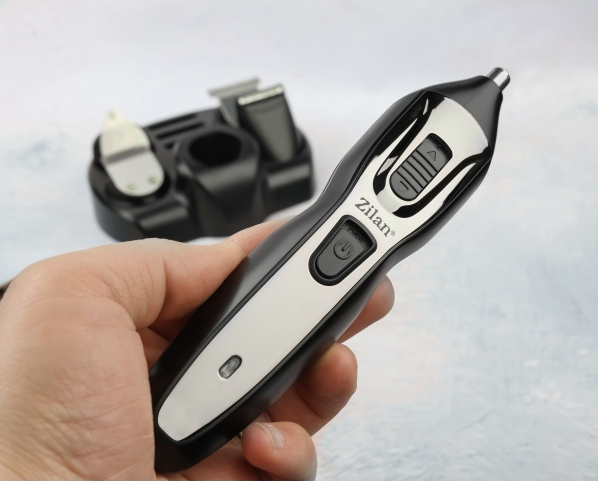 Aparat tuns facial si corporal 5in1, Zilan ZLN-3857, Acumulator reincarcabil + Stand de sustinere si incarcare