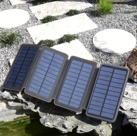 Baterie externa cu 4 panouri solare, 2 Port-uri USB si functie lanterna