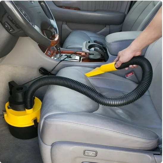 Aspirator auto portabil cu furtun flexibil (umed / uscat)