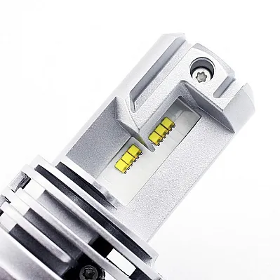 Set 2 Lampi LED M3 H4 cu doua faze putere 55W temperatura 6500K lumina alba