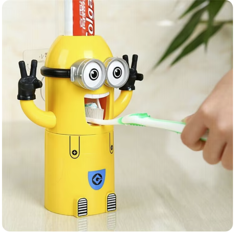 Dozator Minions pasta de dinti, cu suport integrat pentru periute