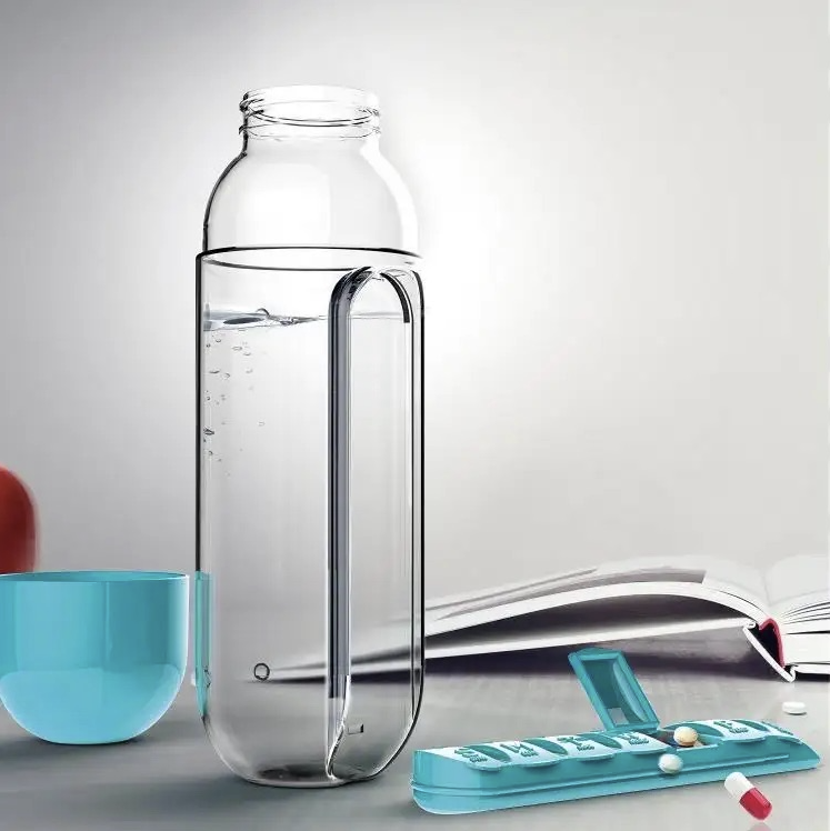Sticla de apa cu organizator de pastile 600 ml
