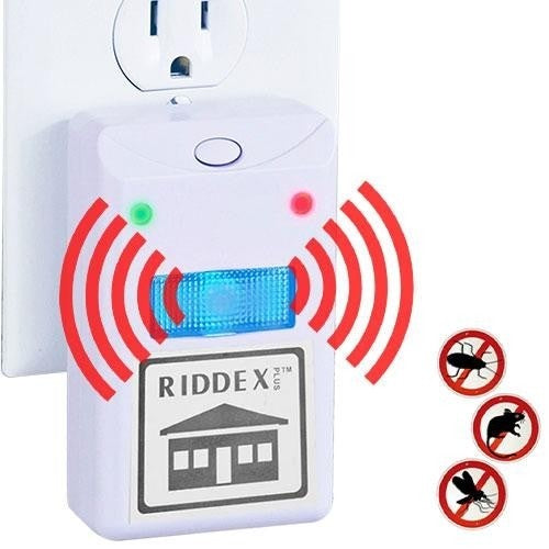 Set 3 aparate anti insecte Pest Repeller 2 + 1 GRATIS