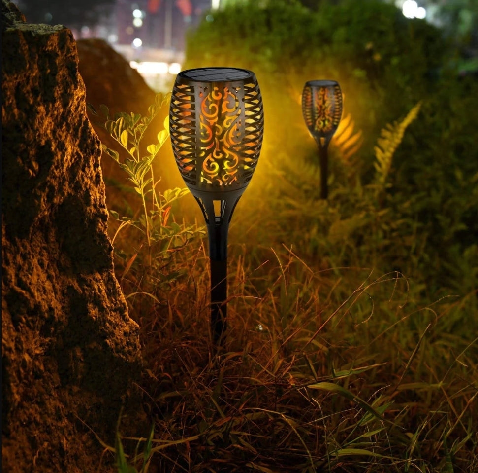 Lampa solara cu efect de flacara pentru gradina sau casa
