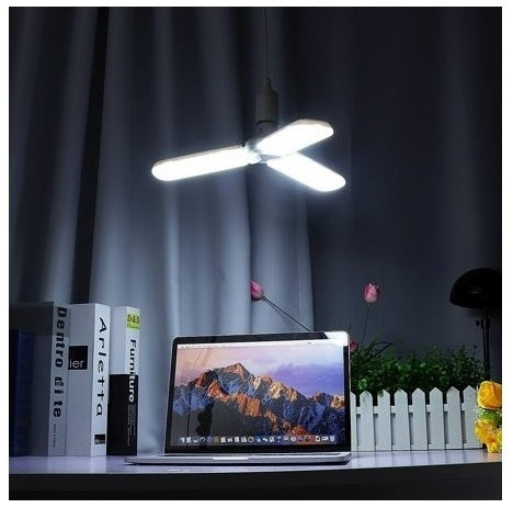 Bec led tip elice cu 3 brate 45 w soclu E27